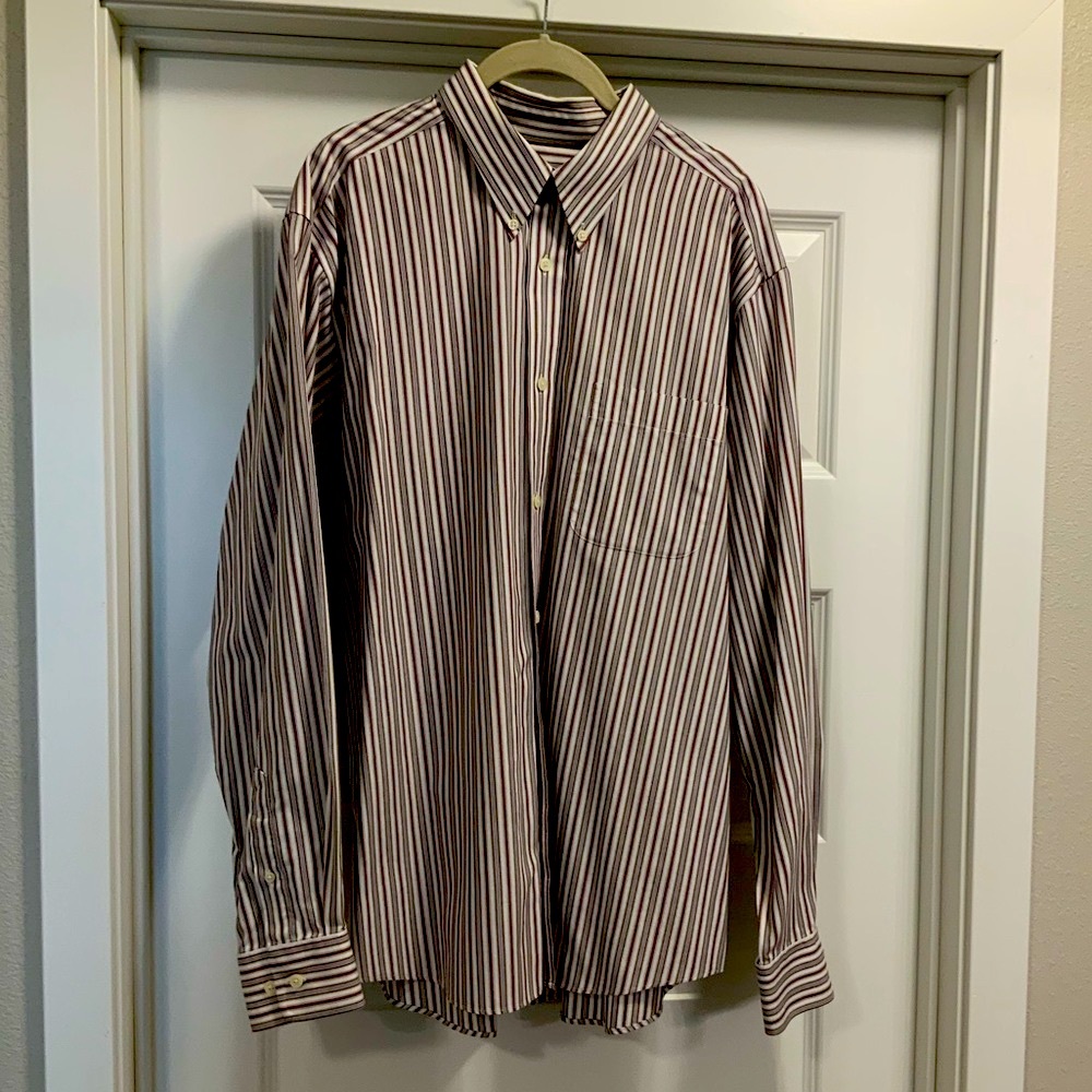 Eddie Bauer wrinkle free men’s dress shirt
